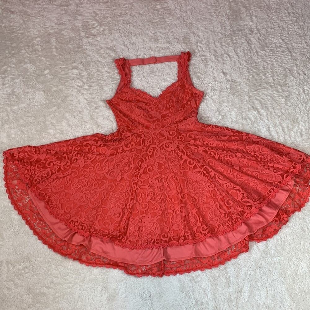 Emellee pink lace skater dress, med